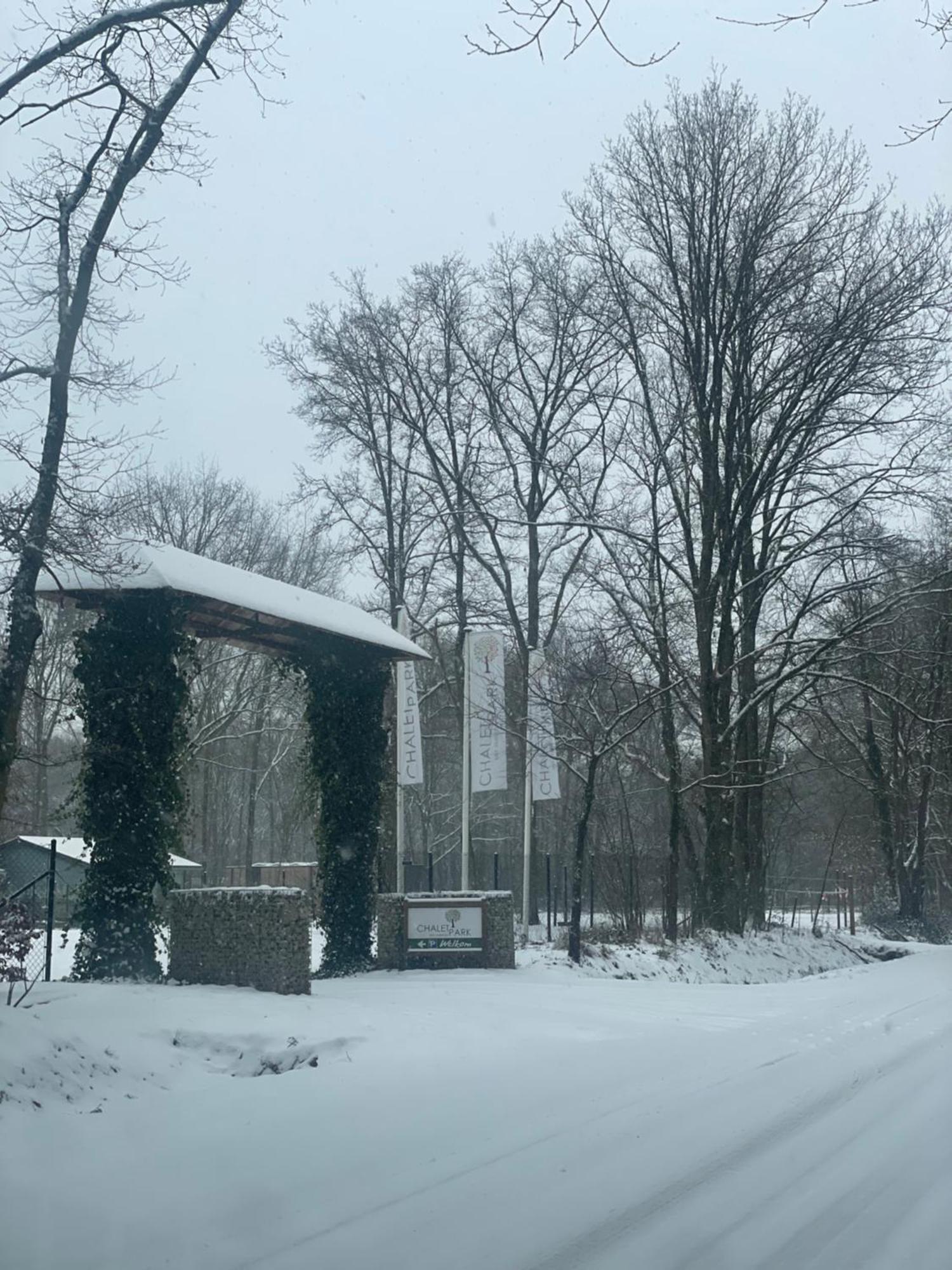 Chalet Sint-Hubertus Du Bois Zutendaal Exteriör bild